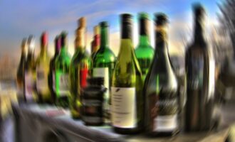 Delirium alkoholowe – kompleksowe zrozumienie i wsparcie